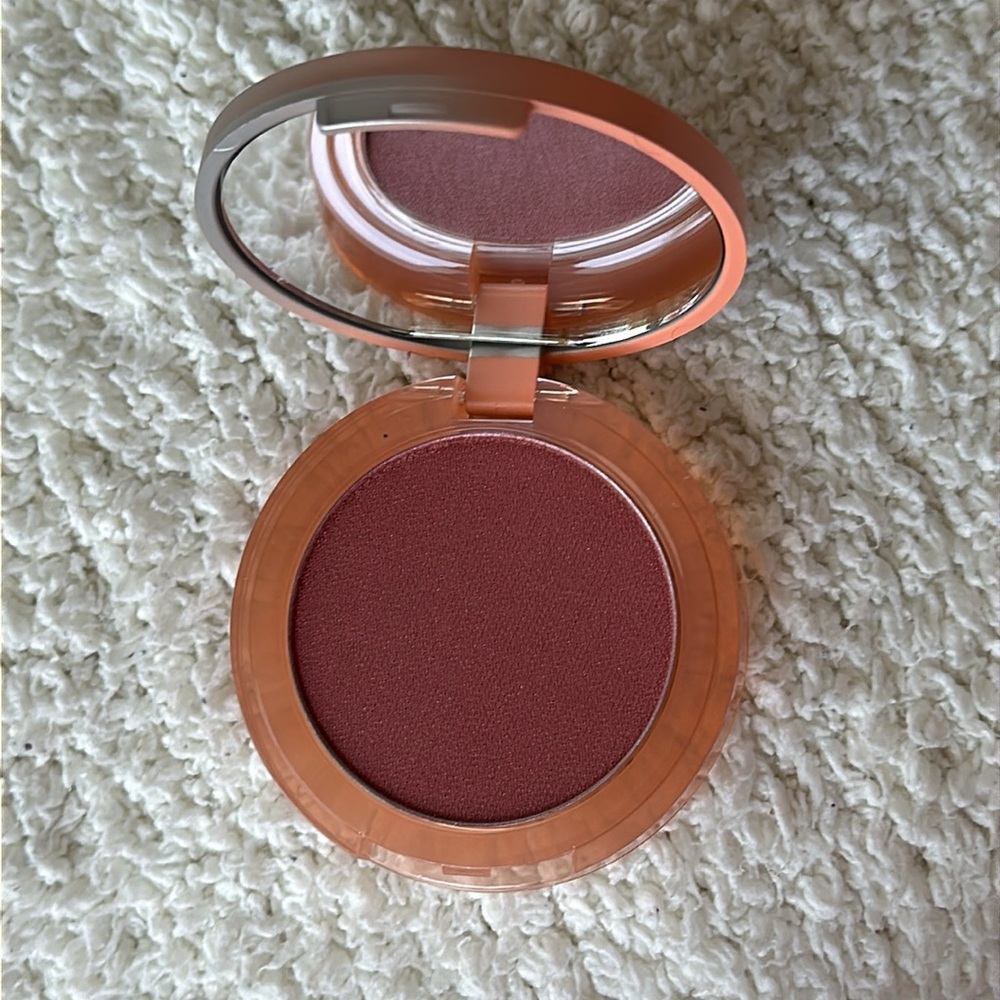 BNIB- Item Beauty by Addison Rae Blush- Admit It